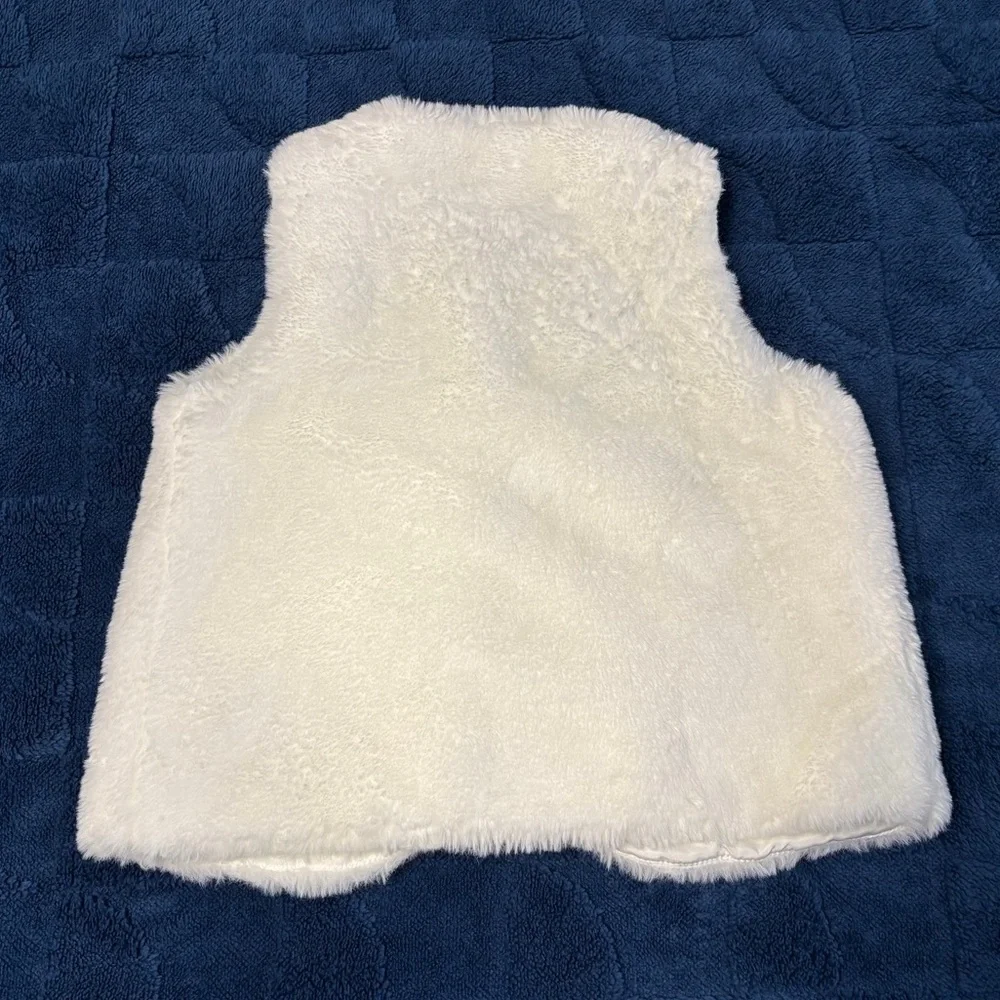 Baby Gap Girls White Faux Fur Open Vest